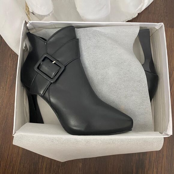 Officesiren NIB Buckled Black Faux Leather Stiletto Ankle Boots US 10.5 EU 41 - Picture 2 of 9